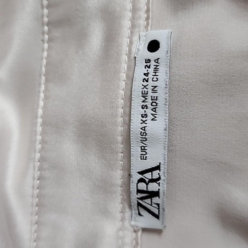 Zara Glossy Satin‎ 1  Button-Down Long Sleeve Top Blouse Size XS - Picture 8 of 10